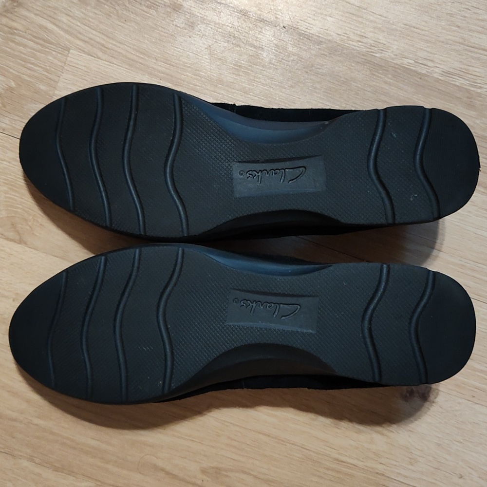 Clarks Black Suede Ballet Flats - Picture 6 of 8
